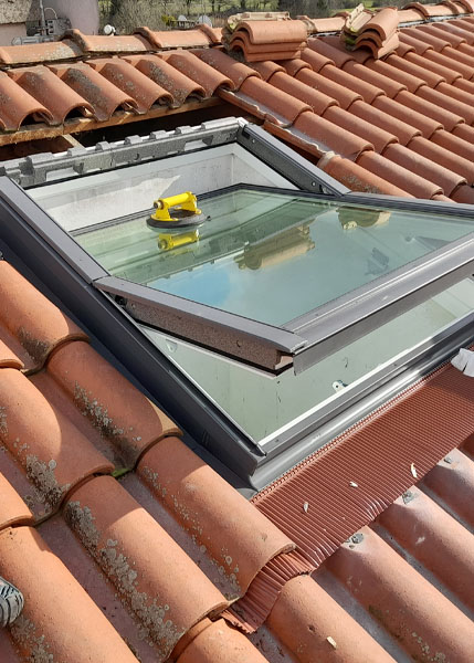 Remplacement vitrage sur fenêtre de toit VELUX